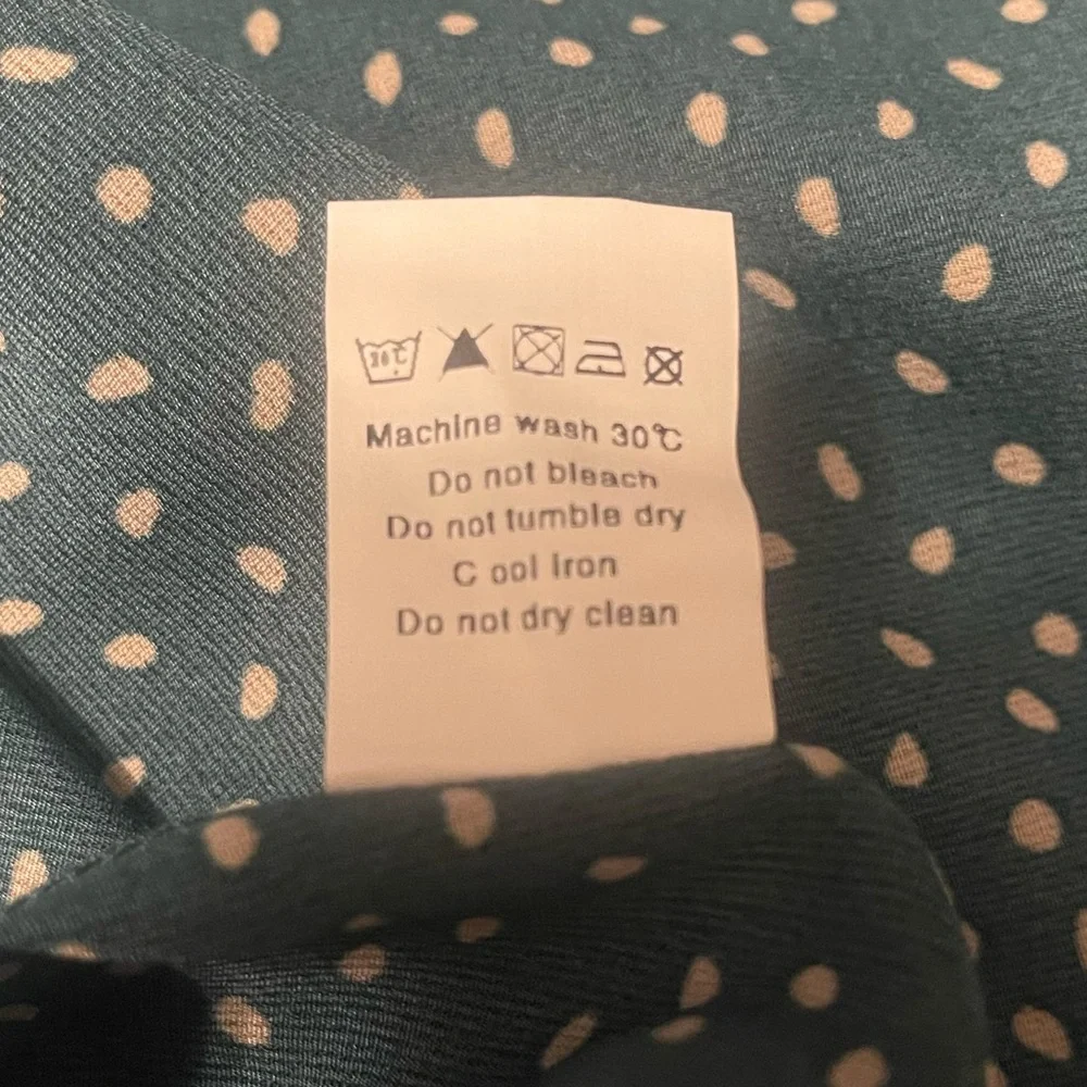 NWT Allegra K Teal and White Polka Dot Blouse - Picture 13 of 14